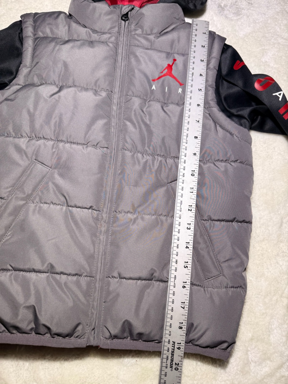Jordan Big Boys AJ Layered-Look Hooded Puffer Jacket gray/black size 7 - Picture 9 of 9